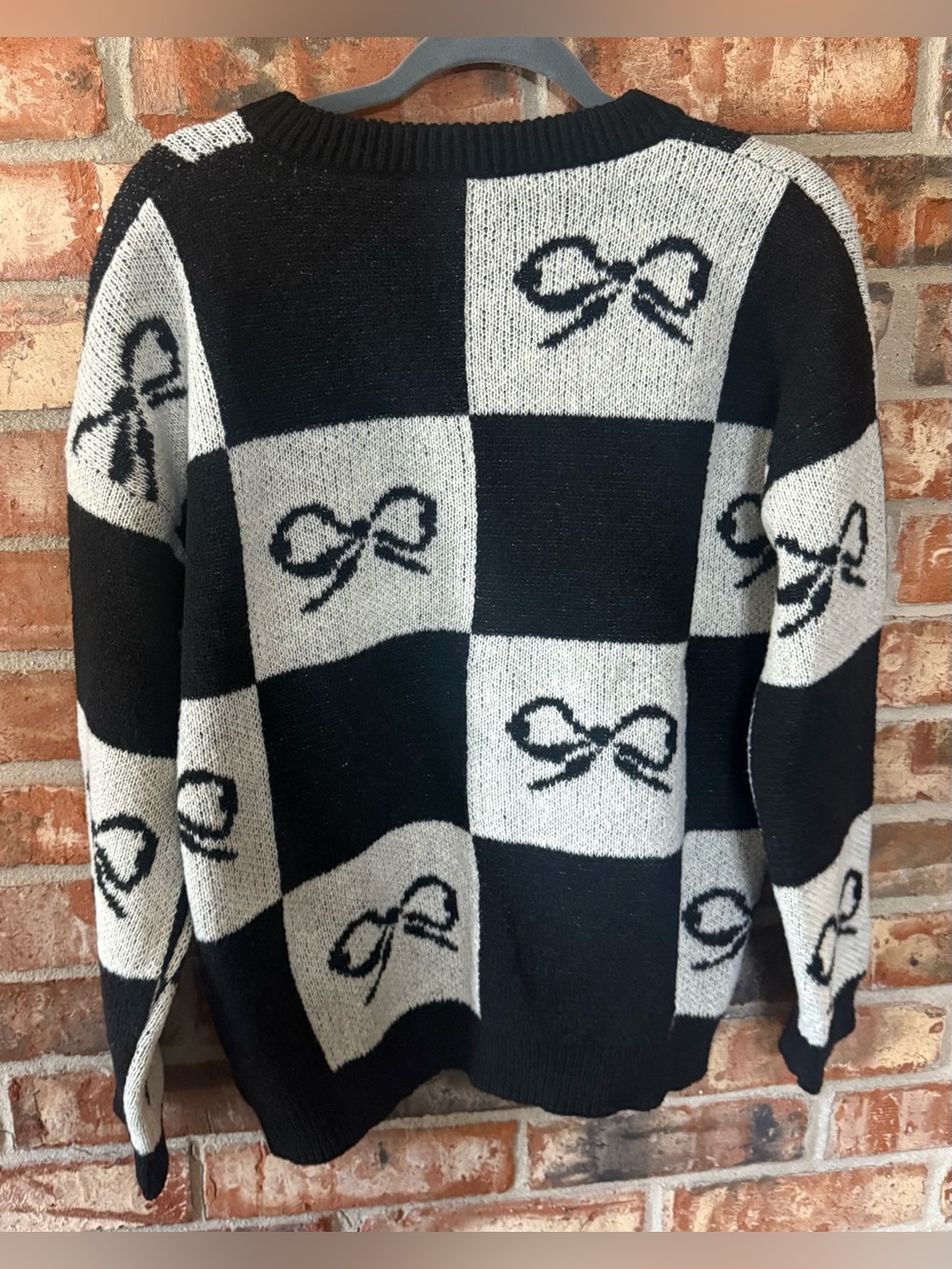 Amazon Black and White Bow-Print Cardigan Sweater - Picture 4 of 6
